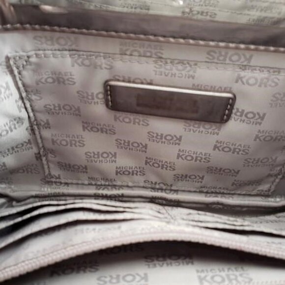 Michael Michael Kors w/COA Metallic Patent Leather Berkley Clutch - Picture 6 of 7